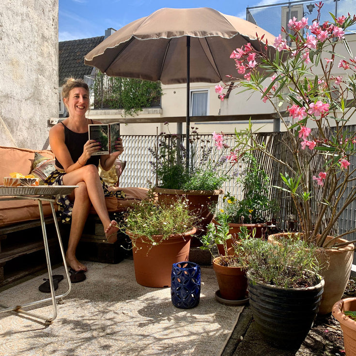 Boekentips voor lekker lezen in eigen tuin