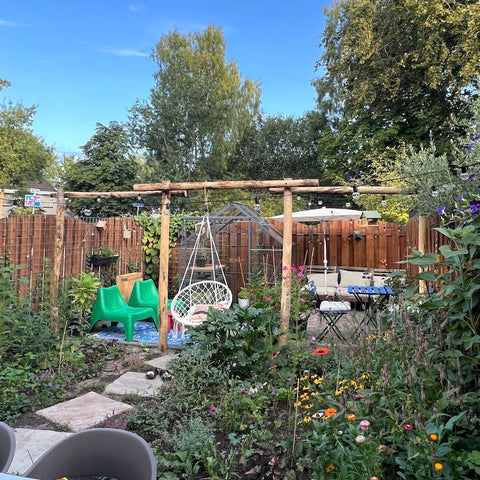 De tuintransformatie van Jurriën en Fen: van minimaal naar maximaal groen!