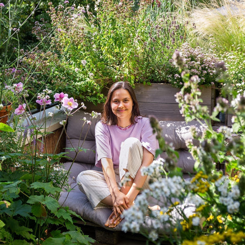 Op tuinbezoek: Gezoem op Nynde's Bijenbalkon